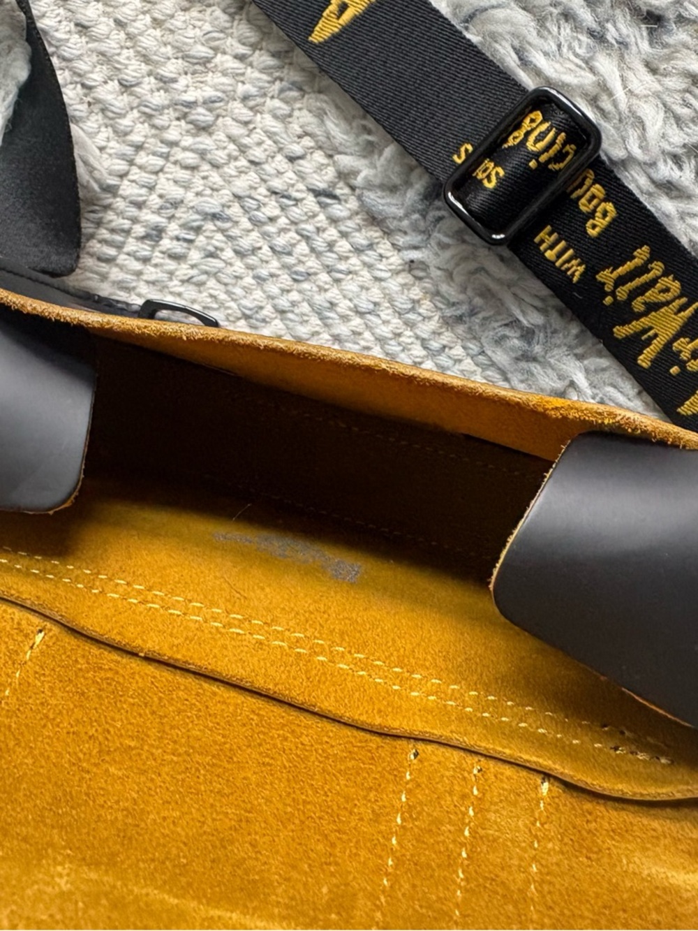 Dr. Martens - Picture 10 of 10